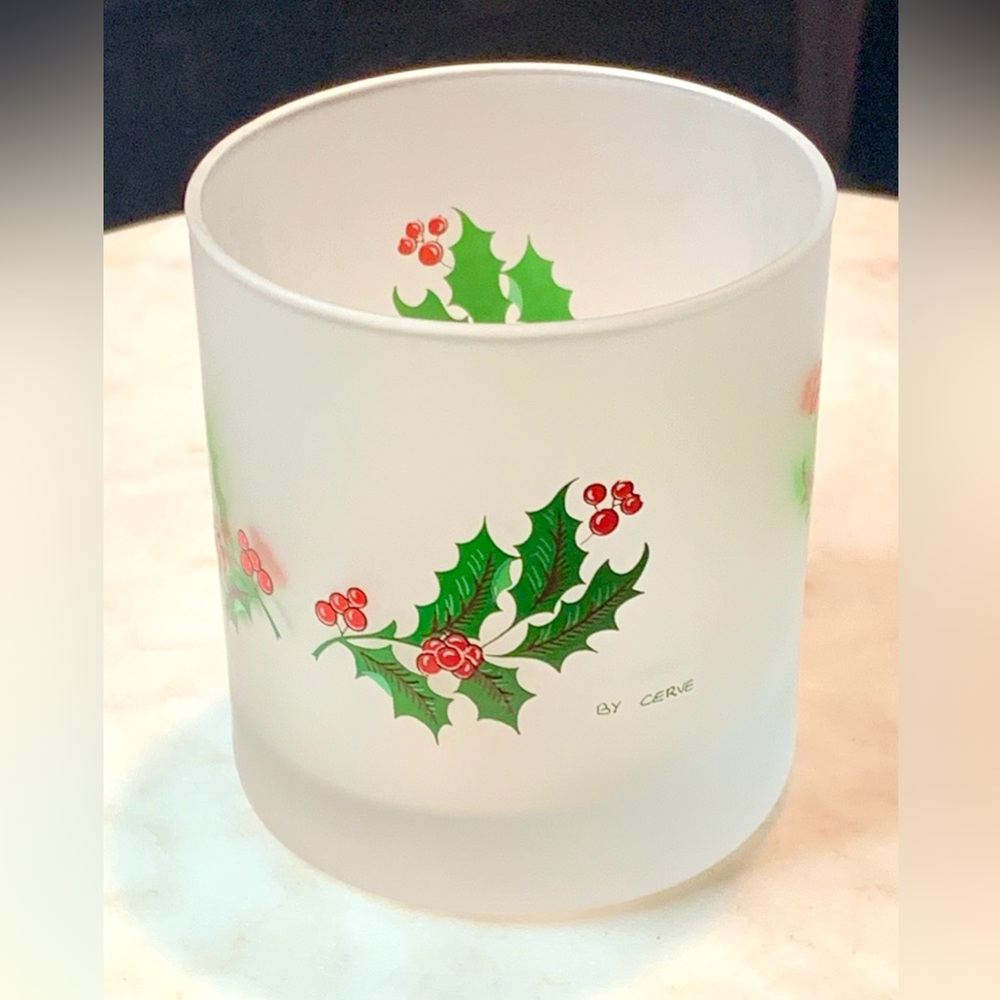 CERVE FROSTED HOLLY & BERRIES LOWBALL TUMBLER VINTAGE MADE IN ITALY 1980s 13OZ